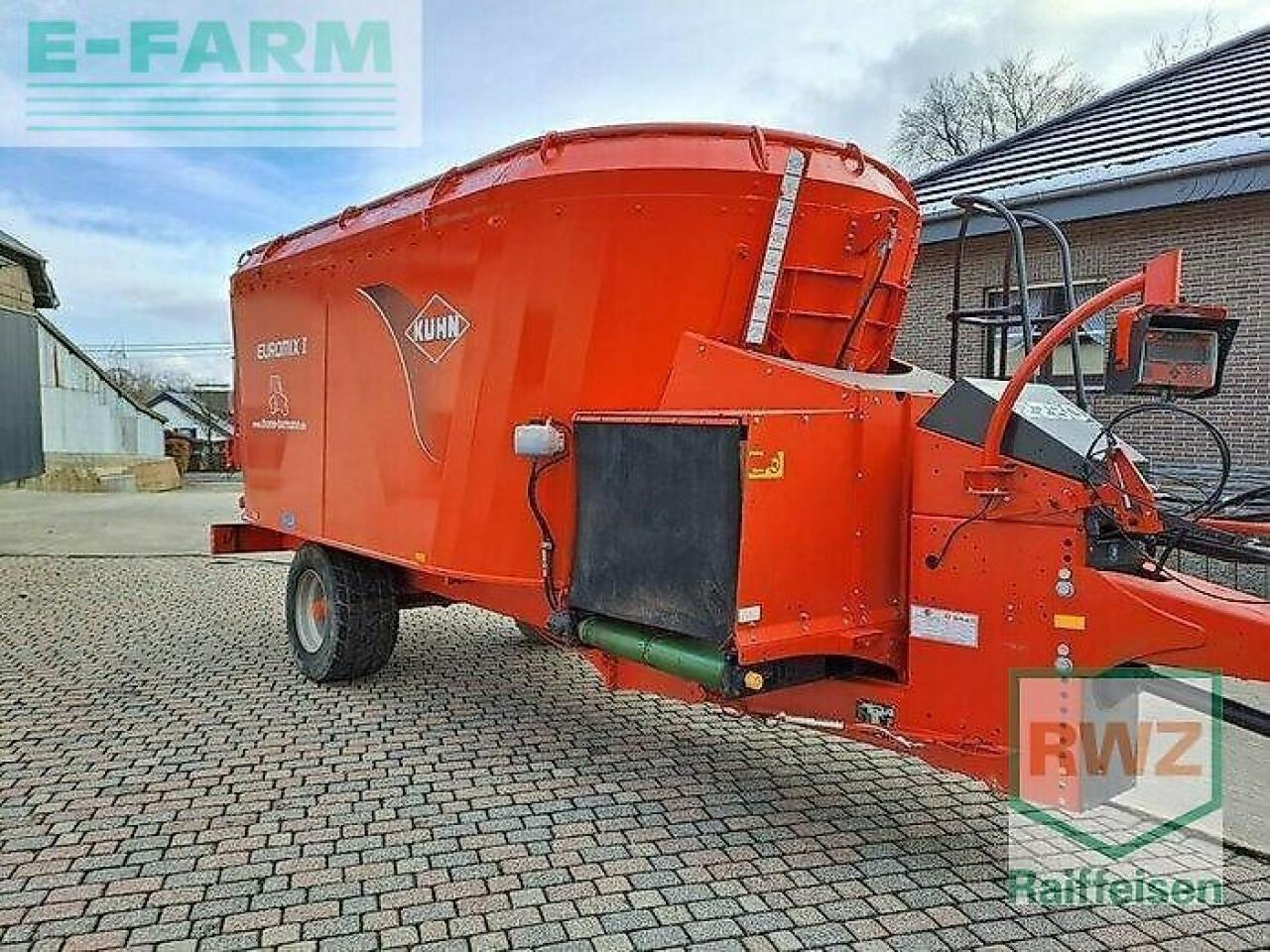 Kuhn euromix i 2280 - Oprema za stoku: slika Kuhn euromix i 2280 - Oprema za stoku Kuhn euromix i 2280 - Oprema za stoku: slika Kuhn euromix i 2280 - Oprema za stoku