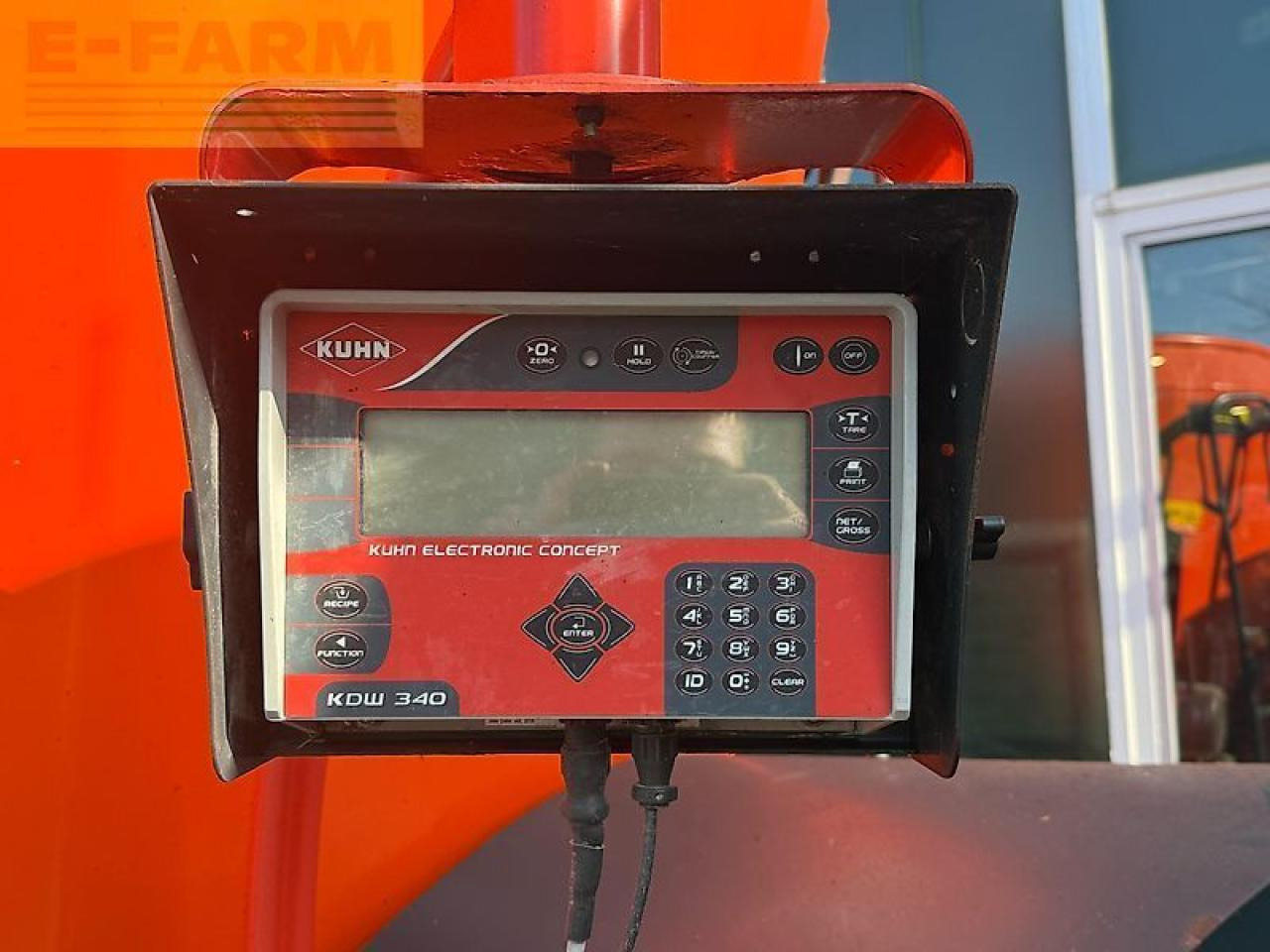 Kuhn futtermischwagen 1670 - Oprema za stoku: slika Kuhn futtermischwagen 1670 - Oprema za stoku Kuhn futtermischwagen 1670 - Oprema za stoku: slika Kuhn futtermischwagen 1670 - Oprema za stoku