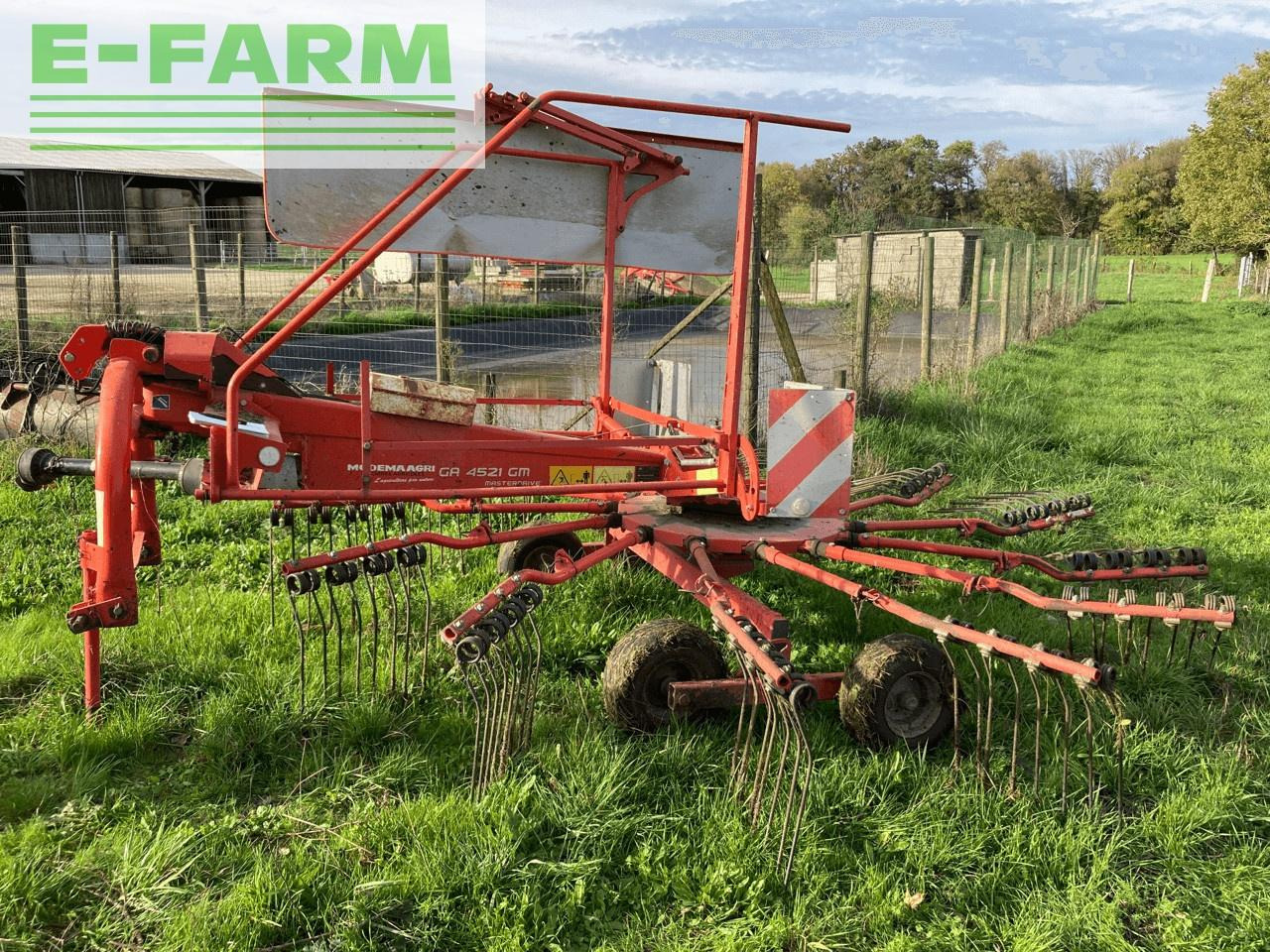 Kuhn ga 4521 gm - Prevrtač sijena/ Grabulje: slika Kuhn ga 4521 gm - Prevrtač sijena/ Grabulje Kuhn ga 4521 gm - Prevrtač sijena/ Grabulje: slika Kuhn ga 4521 gm - Prevrtač sijena/ Grabulje