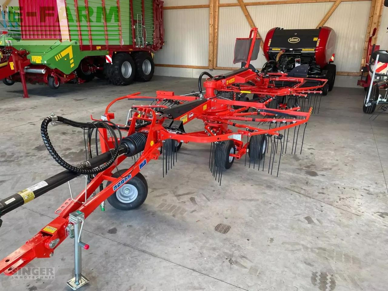 Kuhn ga 6632 + - Prevrtač sijena/ Grabulje: slika Kuhn ga 6632 + - Prevrtač sijena/ Grabulje Kuhn ga 6632 + - Prevrtač sijena/ Grabulje: slika Kuhn ga 6632 + - Prevrtač sijena/ Grabulje