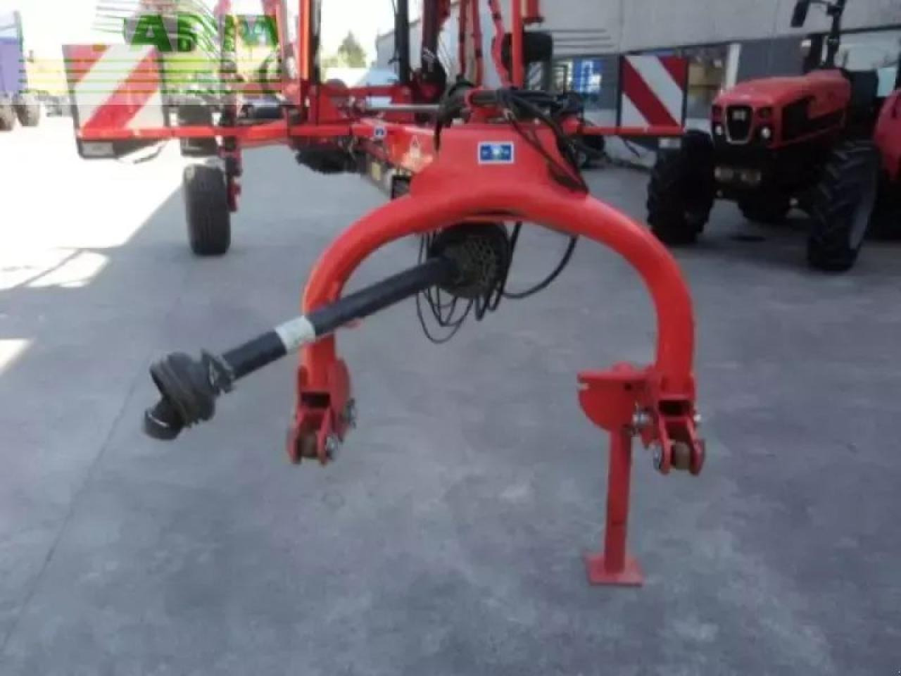 Kuhn ga 7501 + - Prevrtač sijena/ Grabulje: slika Kuhn ga 7501 + - Prevrtač sijena/ Grabulje Kuhn ga 7501 + - Prevrtač sijena/ Grabulje: slika Kuhn ga 7501 + - Prevrtač sijena/ Grabulje