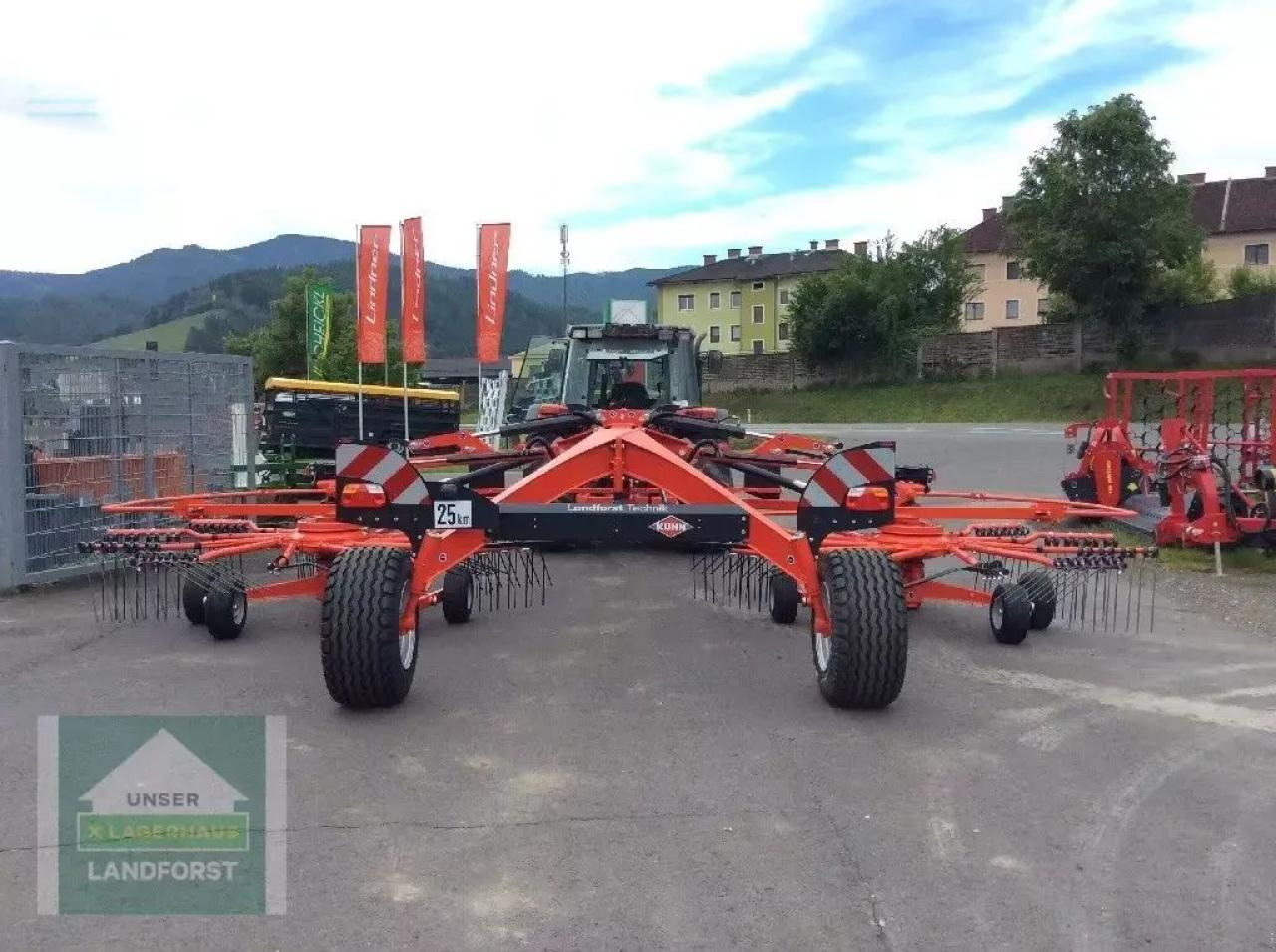 Kuhn ga 7631 - Prevrtač sijena/ Grabulje: slika Kuhn ga 7631 - Prevrtač sijena/ Grabulje Kuhn ga 7631 - Prevrtač sijena/ Grabulje: slika Kuhn ga 7631 - Prevrtač sijena/ Grabulje