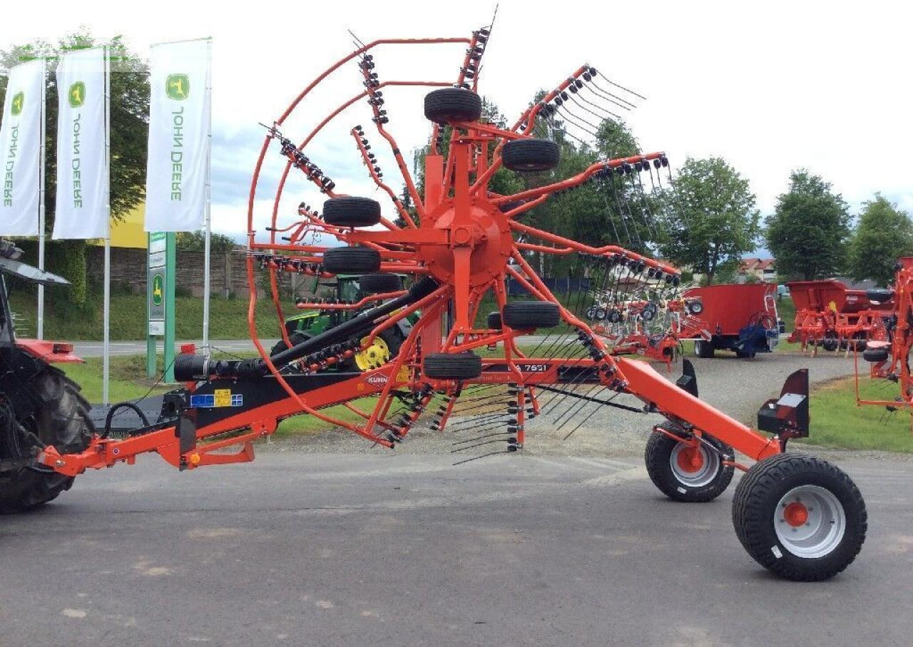 Kuhn ga 7631 - Prevrtač sijena/ Grabulje: slika Kuhn ga 7631 - Prevrtač sijena/ Grabulje Kuhn ga 7631 - Prevrtač sijena/ Grabulje: slika Kuhn ga 7631 - Prevrtač sijena/ Grabulje