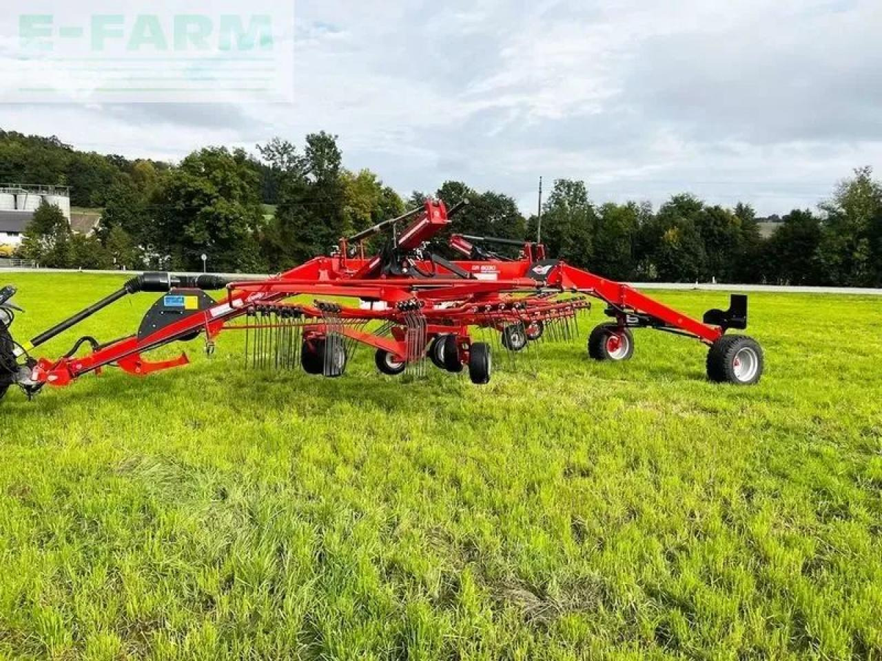Kuhn ga 8030 zweikreiselschwader - Prevrtač sijena/ Grabulje: slika Kuhn ga 8030 zweikreiselschwader - Prevrtač sijena/ Grabulje Kuhn ga 8030 zweikreiselschwader - Prevrtač sijena/ Grabulje: slika Kuhn ga 8030 zweikreiselschwader - Prevrtač sijena/ Grabulje