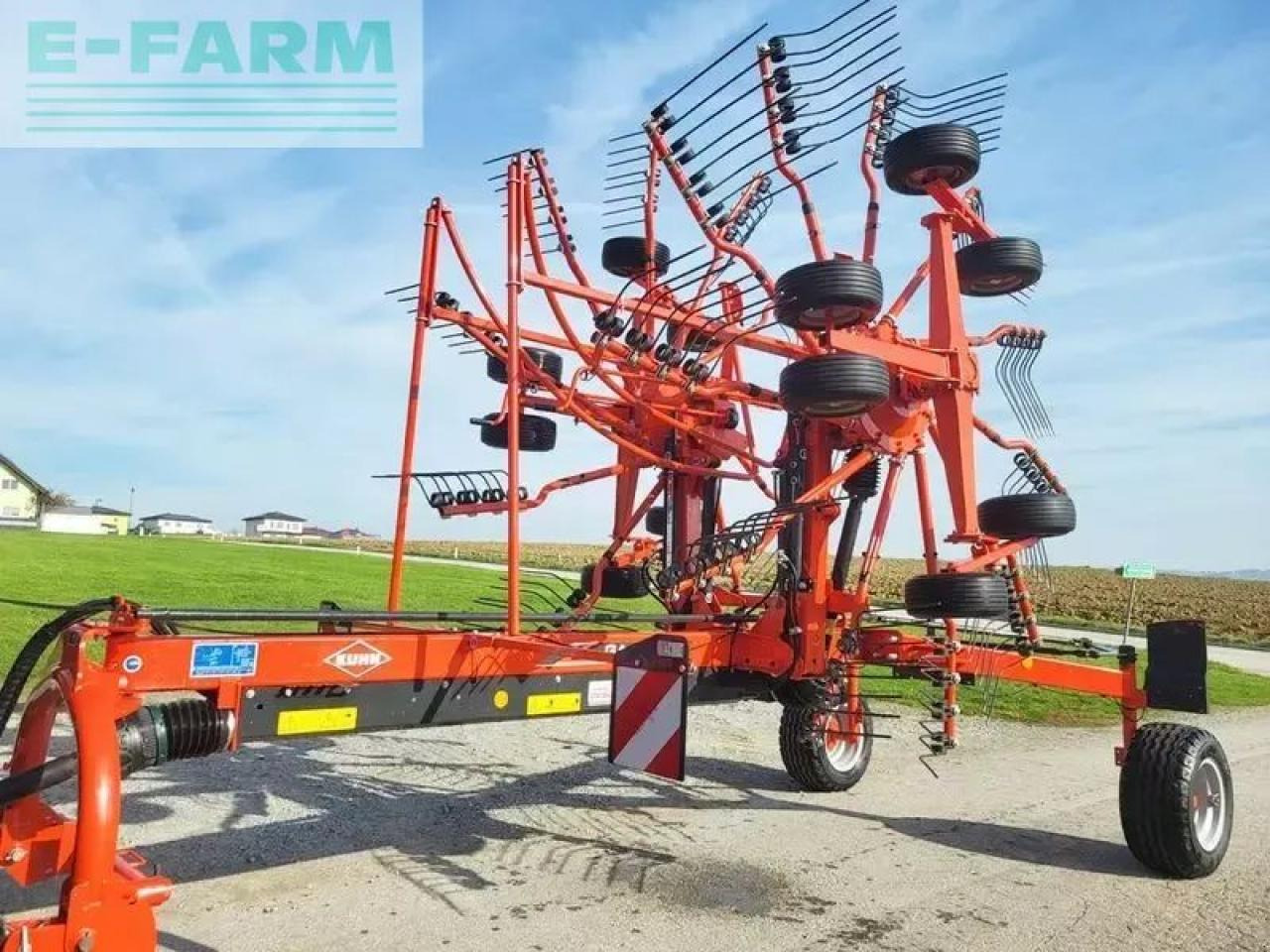 Kuhn ga7501+ 2-kreisel-mittelschwader - Prevrtač sijena/ Grabulje: slika Kuhn ga7501+ 2-kreisel-mittelschwader - Prevrtač sijena/ Grabulje Kuhn ga7501+ 2-kreisel-mittelschwader - Prevrtač sijena/ Grabulje: slika Kuhn ga7501+ 2-kreisel-mittelschwader - Prevrtač sijena/ Grabulje