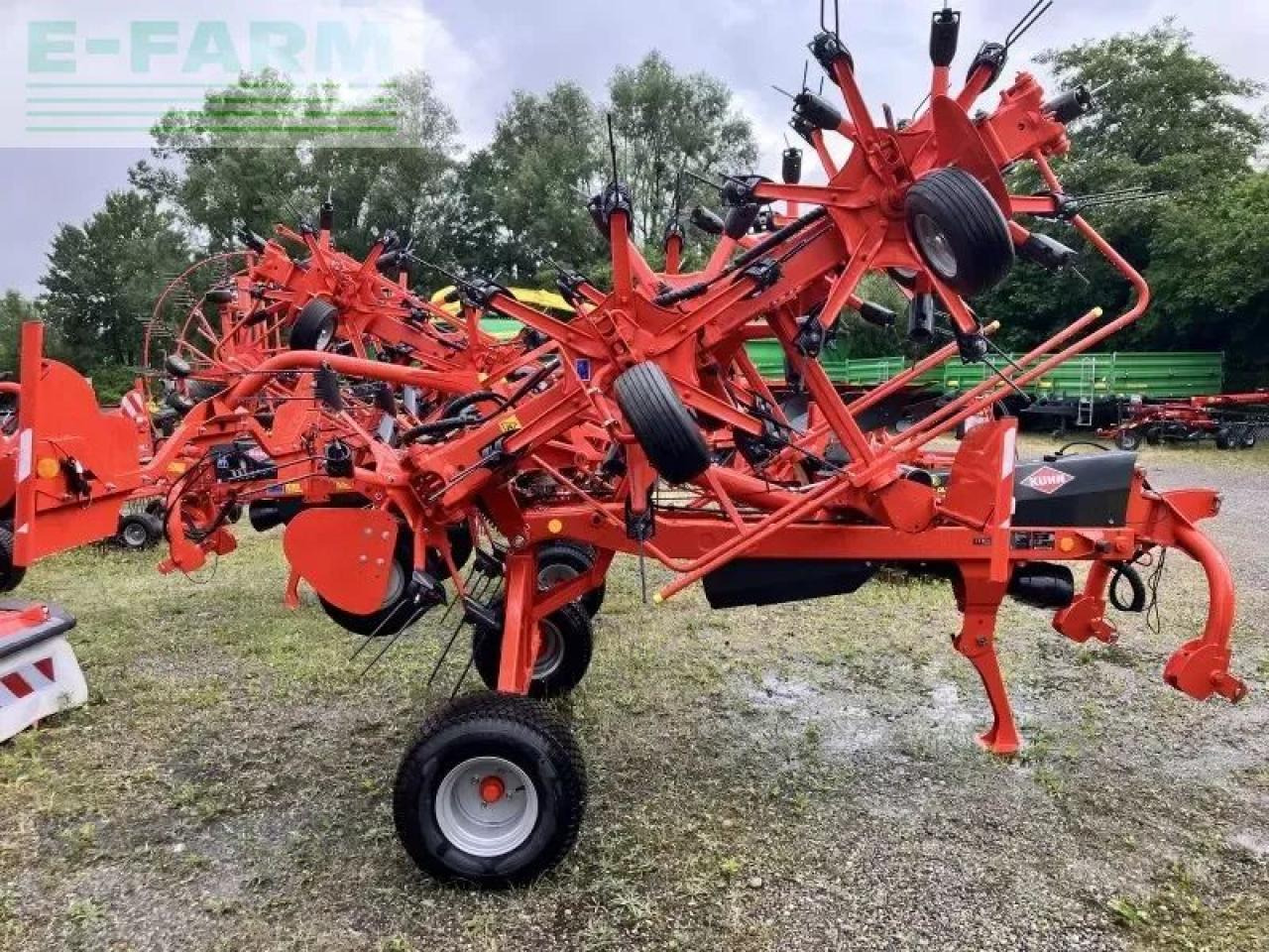 Kuhn gf 10803 t - Prevrtač sijena/ Grabulje: slika Kuhn gf 10803 t - Prevrtač sijena/ Grabulje Kuhn gf 10803 t - Prevrtač sijena/ Grabulje: slika Kuhn gf 10803 t - Prevrtač sijena/ Grabulje
