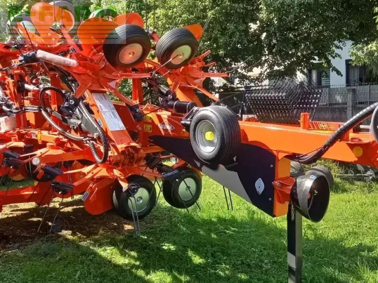 Kuhn gf 17003 t - Prevrtač sijena/ Grabulje: slika Kuhn gf 17003 t - Prevrtač sijena/ Grabulje Kuhn gf 17003 t - Prevrtač sijena/ Grabulje: slika Kuhn gf 17003 t - Prevrtač sijena/ Grabulje