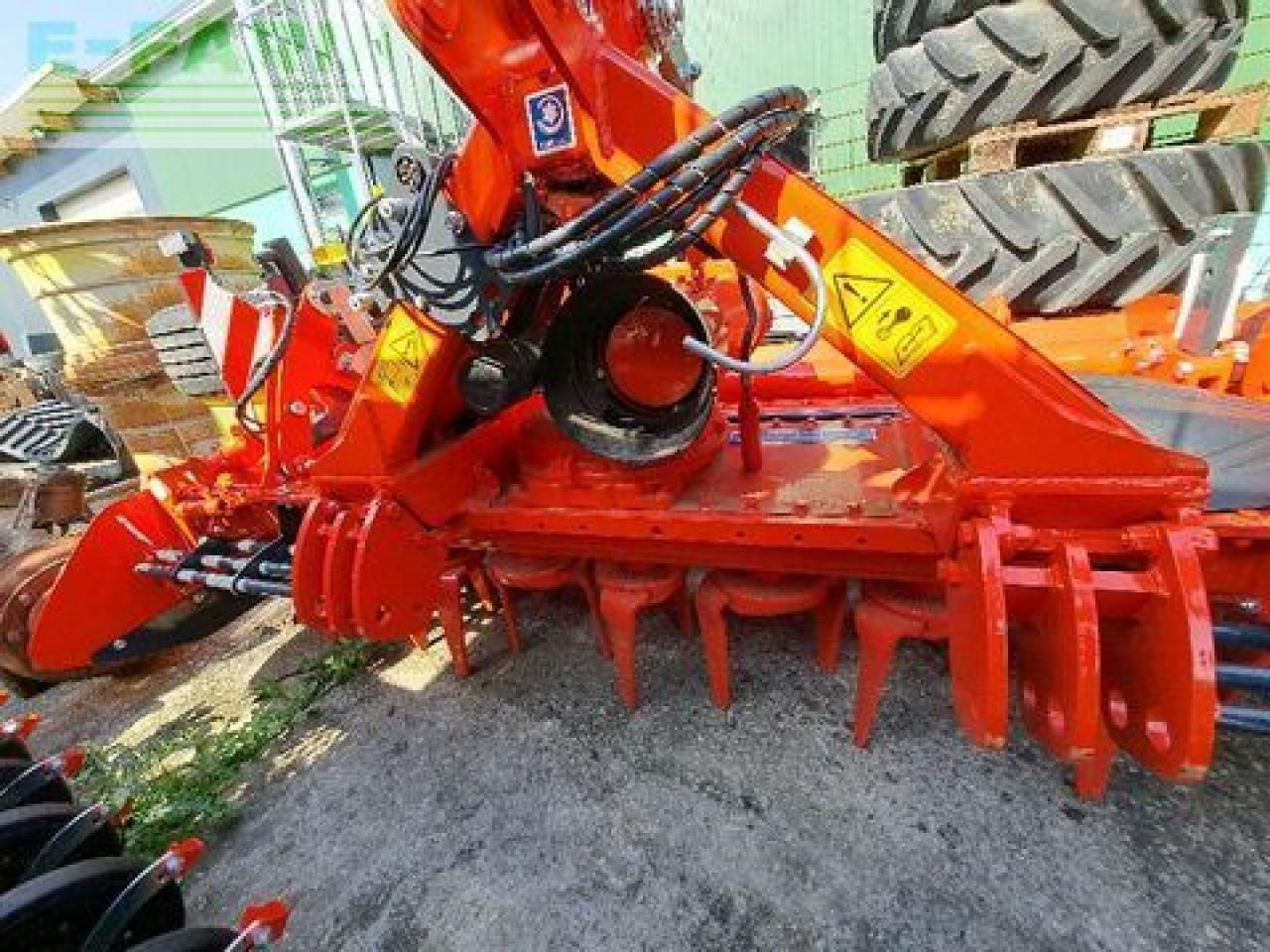 Kuhn hr3030 - Tanjurača: slika Kuhn hr3030 - Tanjurača Kuhn hr3030 - Tanjurača: slika Kuhn hr3030 - Tanjurača