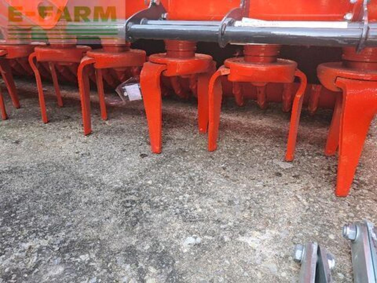 Kuhn hr3030 - Tanjurača: slika Kuhn hr3030 - Tanjurača Kuhn hr3030 - Tanjurača: slika Kuhn hr3030 - Tanjurača