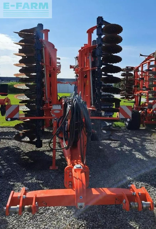 Kuhn performer 6000 - Kultivator: slika Kuhn performer 6000 - Kultivator Kuhn performer 6000 - Kultivator: slika Kuhn performer 6000 - Kultivator