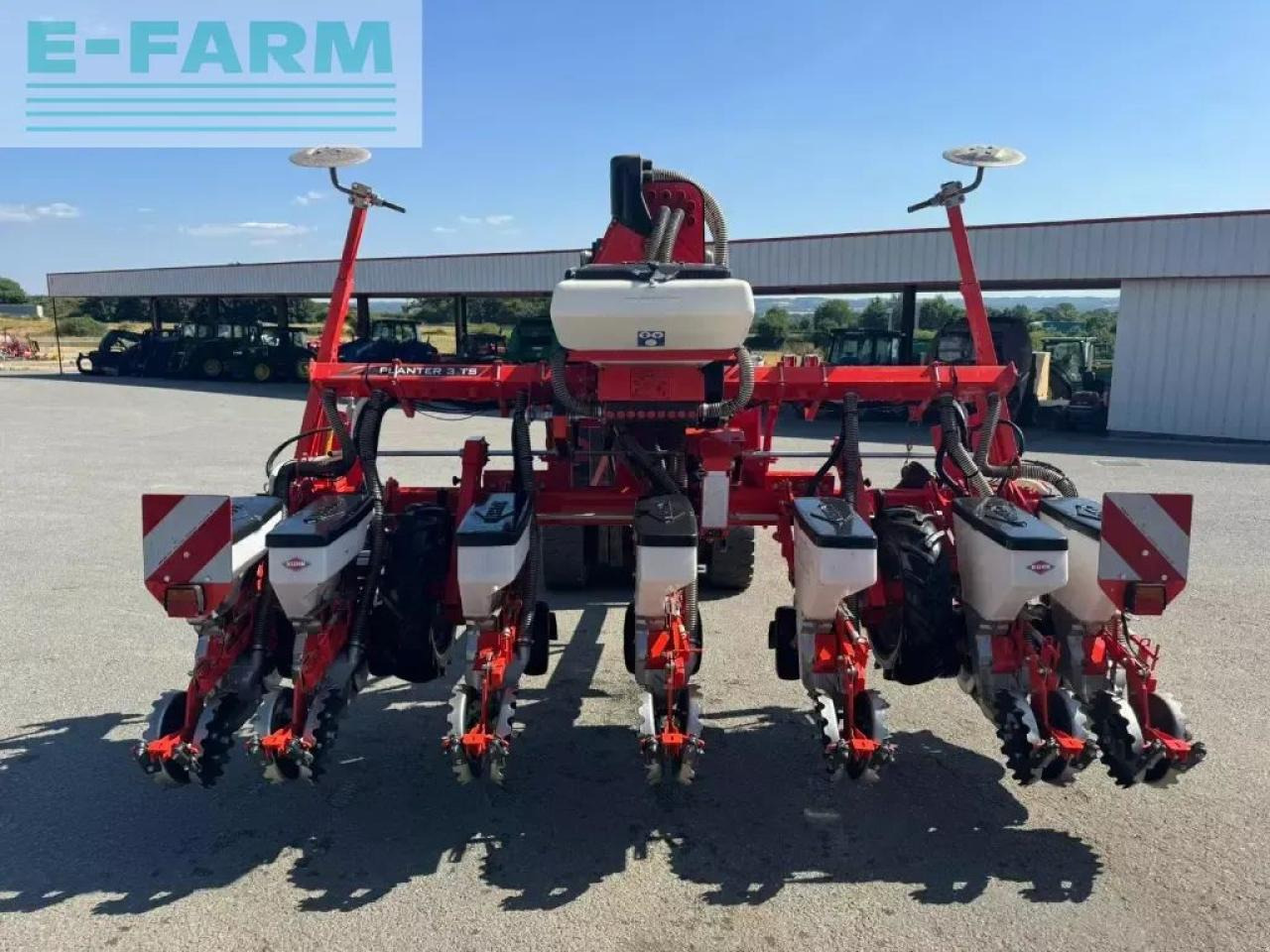 Kuhn planter 3 ts - Precizna sijačica: slika Kuhn planter 3 ts - Precizna sijačica Kuhn planter 3 ts - Precizna sijačica: slika Kuhn planter 3 ts - Precizna sijačica