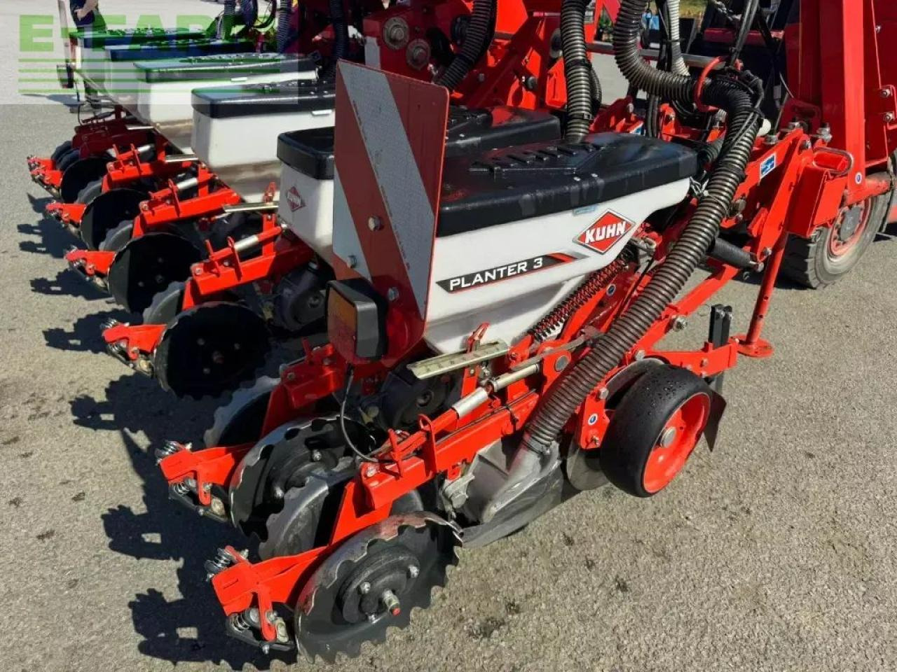 Kuhn planter 3 ts - Precizna sijačica: slika Kuhn planter 3 ts - Precizna sijačica Kuhn planter 3 ts - Precizna sijačica: slika Kuhn planter 3 ts - Precizna sijačica