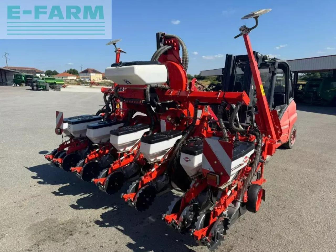 Kuhn planter 3 ts - Precizna sijačica: slika Kuhn planter 3 ts - Precizna sijačica Kuhn planter 3 ts - Precizna sijačica: slika Kuhn planter 3 ts - Precizna sijačica
