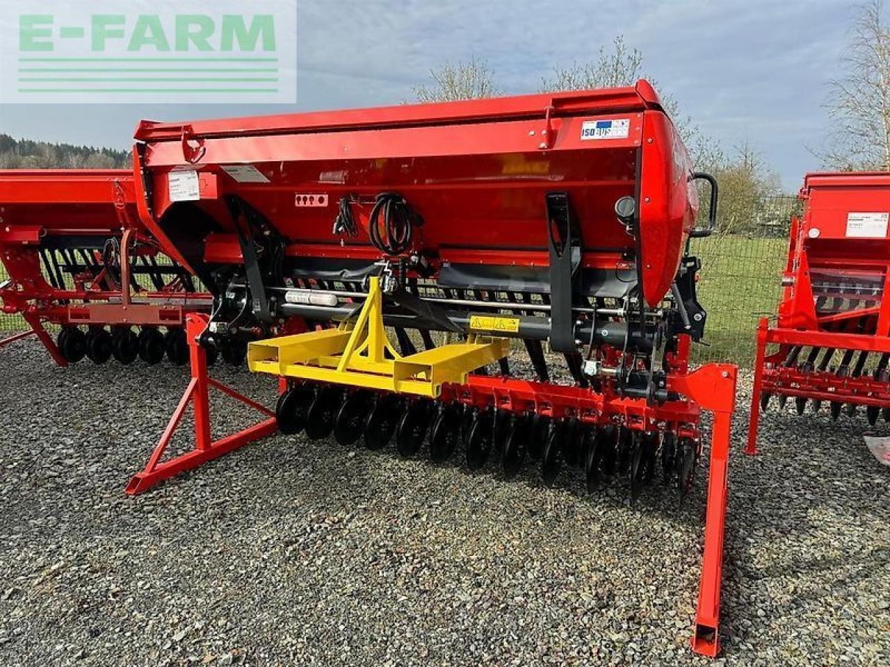 Kuhn sitera 3030-24 e - Sijačica: slika Kuhn sitera 3030-24 e - Sijačica Kuhn sitera 3030-24 e - Sijačica: slika Kuhn sitera 3030-24 e - Sijačica
