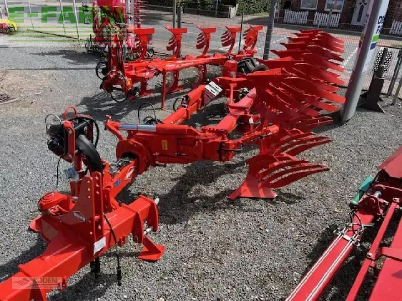 Kuhn vari leader 7 - Plug: slika Kuhn vari leader 7 - Plug Kuhn vari leader 7 - Plug: slika Kuhn vari leader 7 - Plug