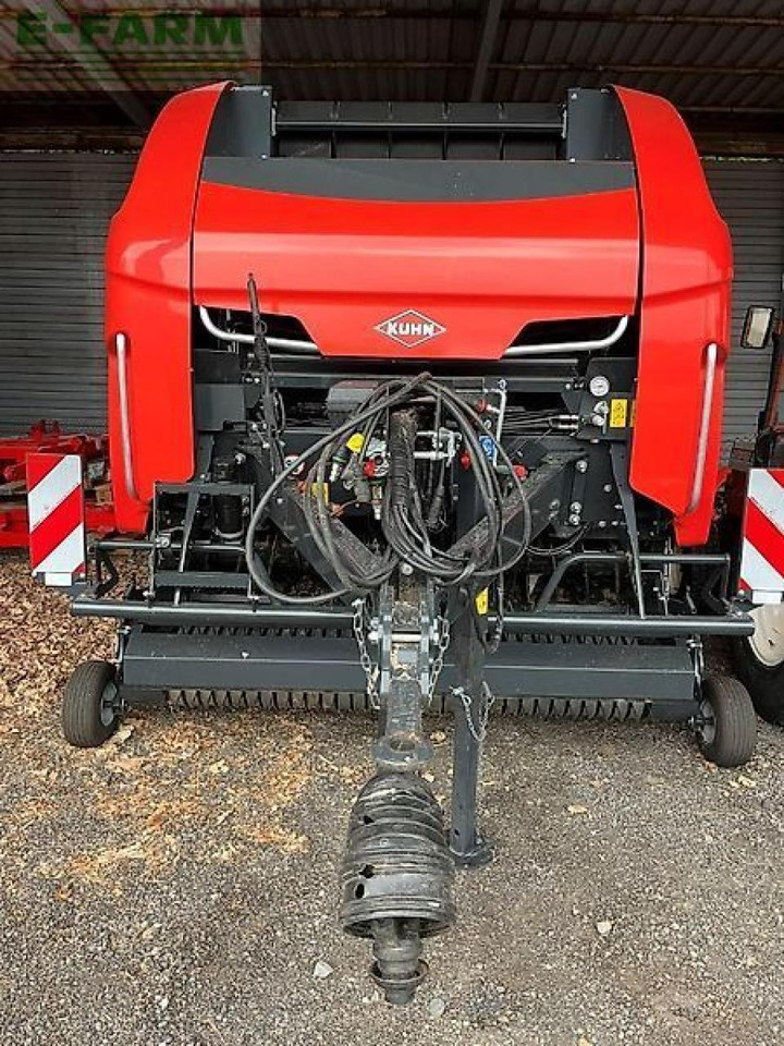 Kuhn vb 3260 - Kvadratna balirka: slika Kuhn vb 3260 - Kvadratna balirka Kuhn vb 3260 - Kvadratna balirka: slika Kuhn vb 3260 - Kvadratna balirka