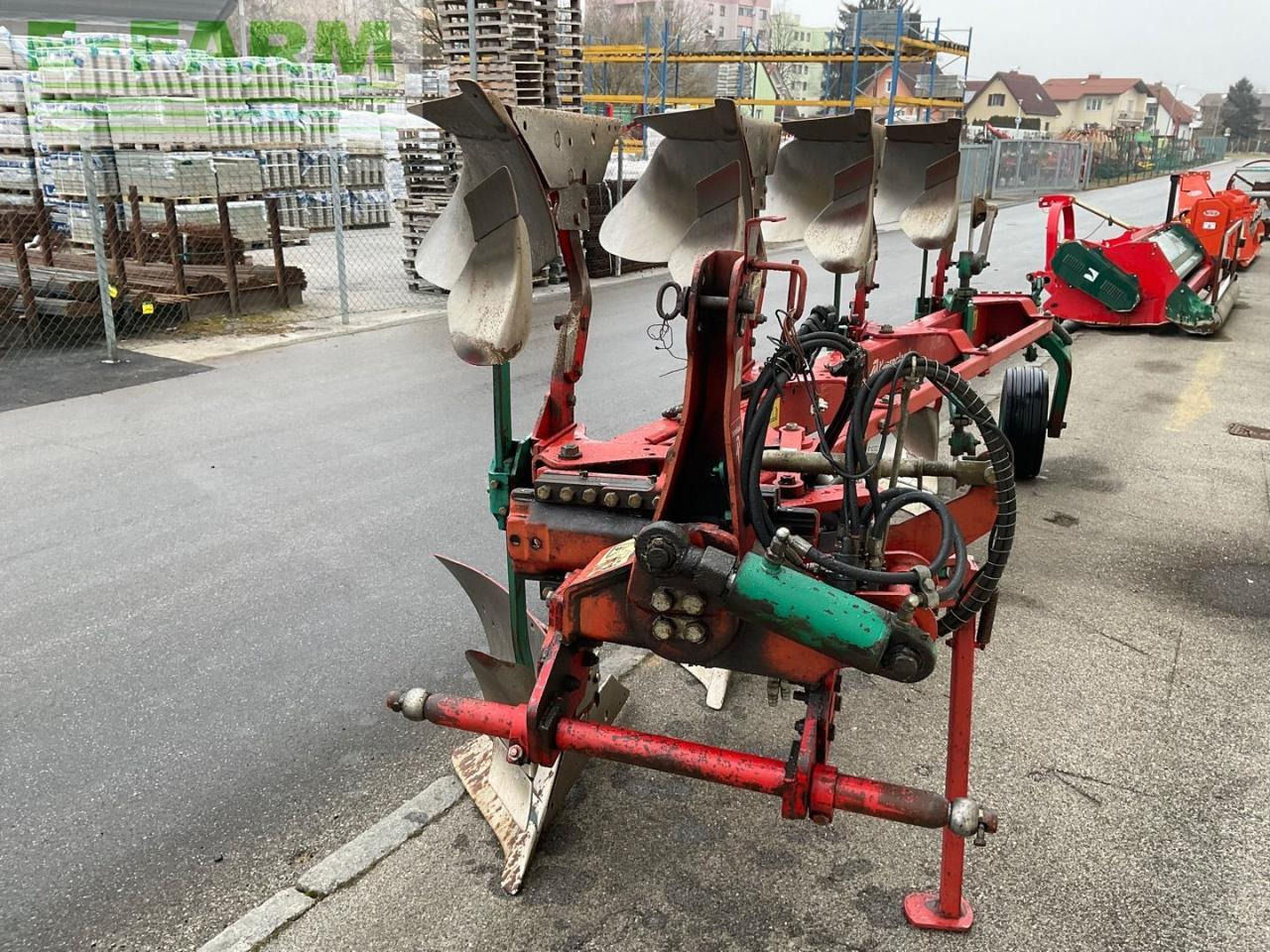 Kverneland LB 100-160 4-sch. - Plug: slika Kverneland LB 100-160 4-sch. - Plug Kverneland LB 100-160 4-sch. - Plug: slika Kverneland LB 100-160 4-sch. - Plug