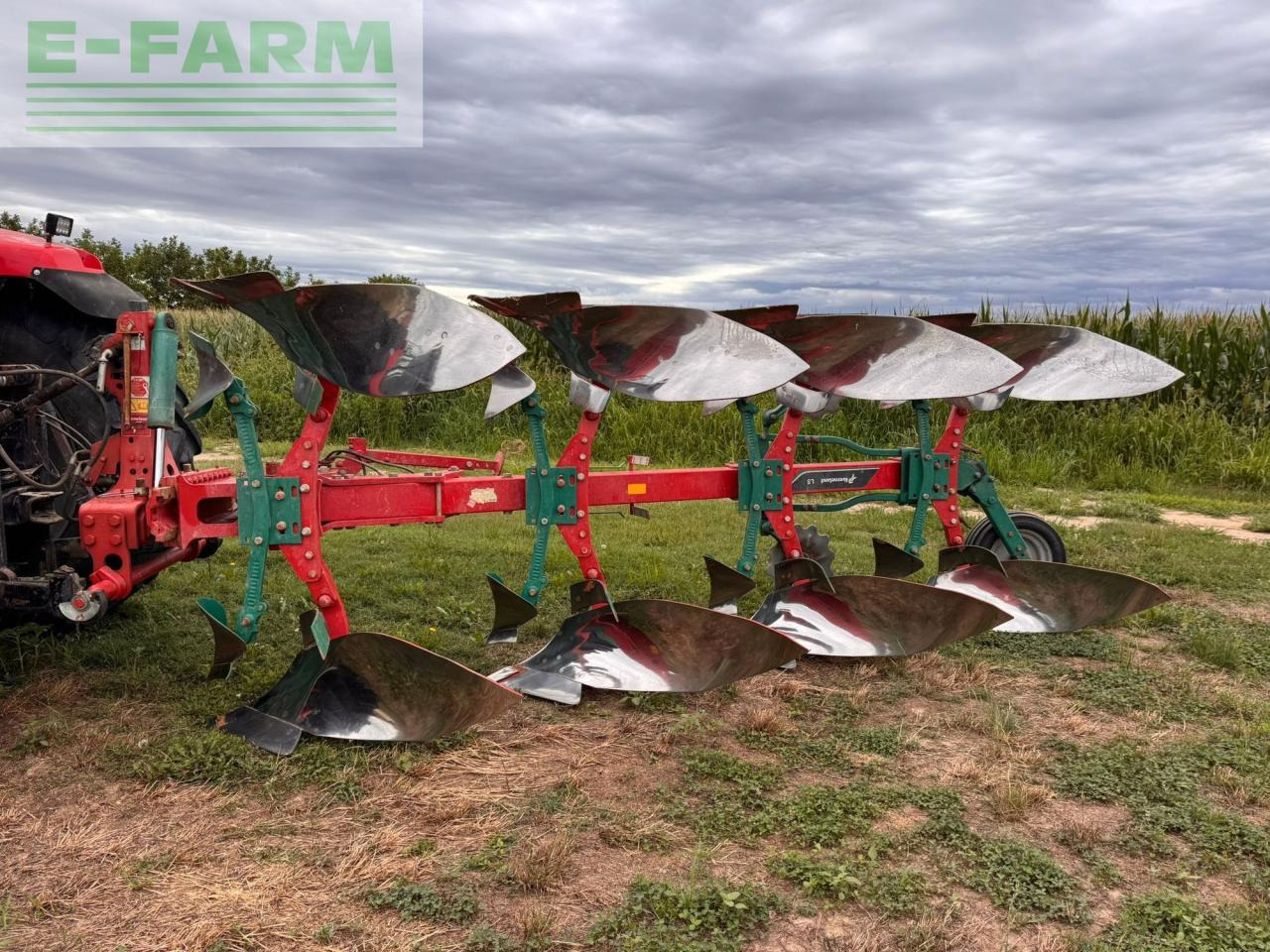 Kverneland LS 115-200 - Plug: slika Kverneland LS 115-200 - Plug Kverneland LS 115-200 - Plug: slika Kverneland LS 115-200 - Plug