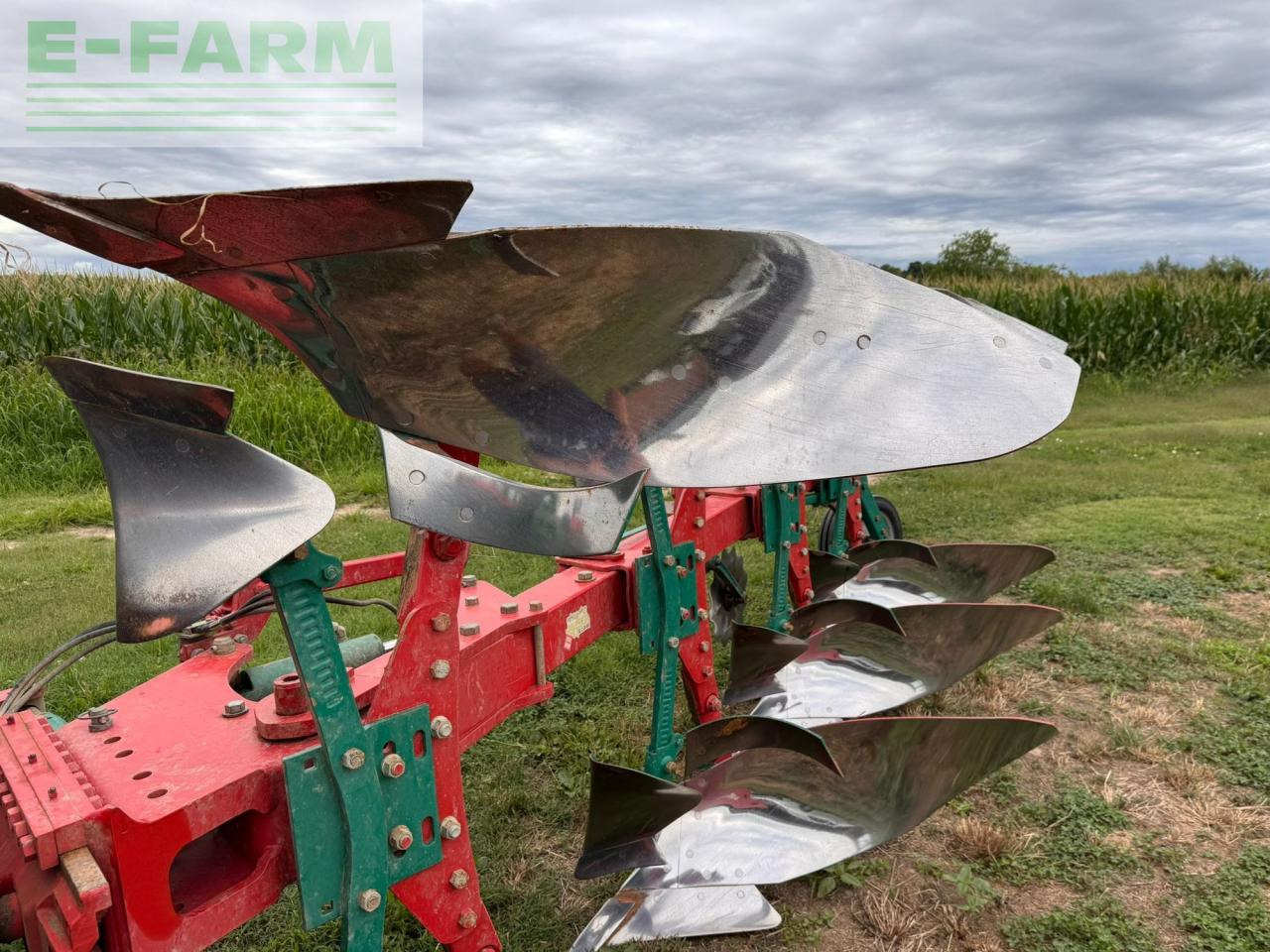 Kverneland LS 115-200 - Plug: slika Kverneland LS 115-200 - Plug Kverneland LS 115-200 - Plug: slika Kverneland LS 115-200 - Plug