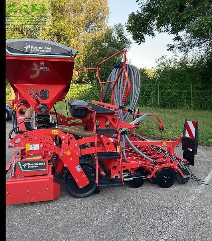 Kverneland e-drill compact - Sijačica: slika Kverneland e-drill compact - Sijačica Kverneland e-drill compact - Sijačica: slika Kverneland e-drill compact - Sijačica