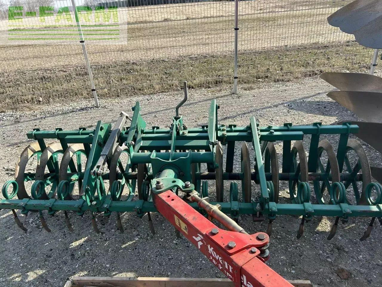 Kverneland eg100 300/28-5 furet - Plug: slika Kverneland eg100 300/28-5 furet - Plug Kverneland eg100 300/28-5 furet - Plug: slika Kverneland eg100 300/28-5 furet - Plug