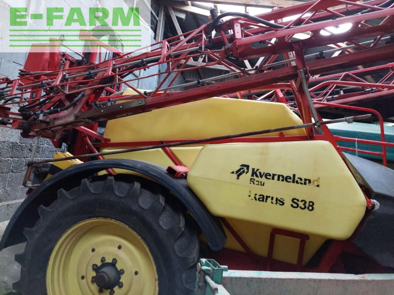 Kverneland ikarus s38 - Vučena prskalica: slika Kverneland ikarus s38 - Vučena prskalica Kverneland ikarus s38 - Vučena prskalica: slika Kverneland ikarus s38 - Vučena prskalica