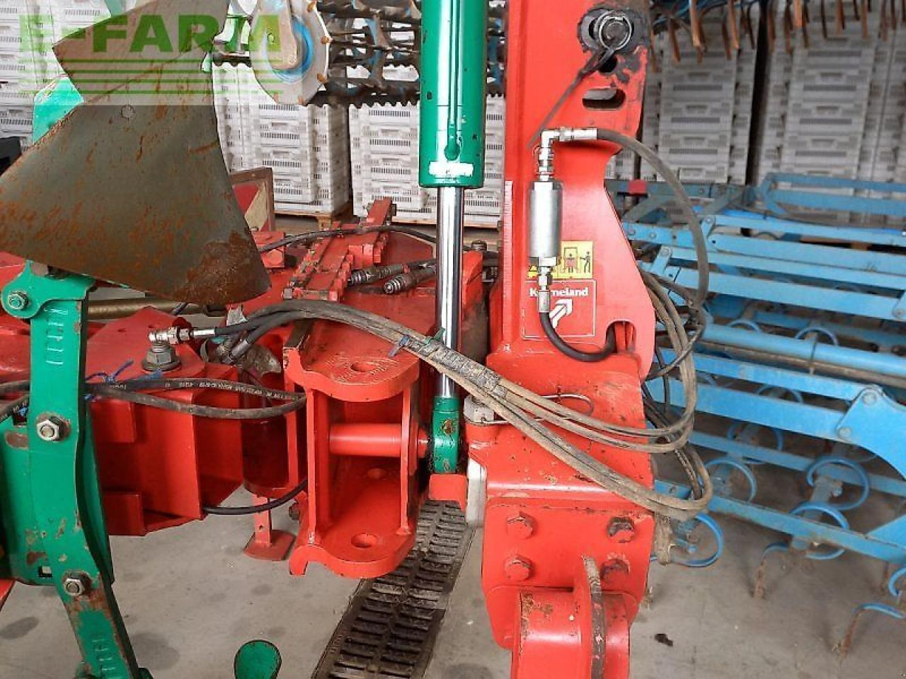 Kverneland lb 100-300 - Plug: slika Kverneland lb 100-300 - Plug Kverneland lb 100-300 - Plug: slika Kverneland lb 100-300 - Plug