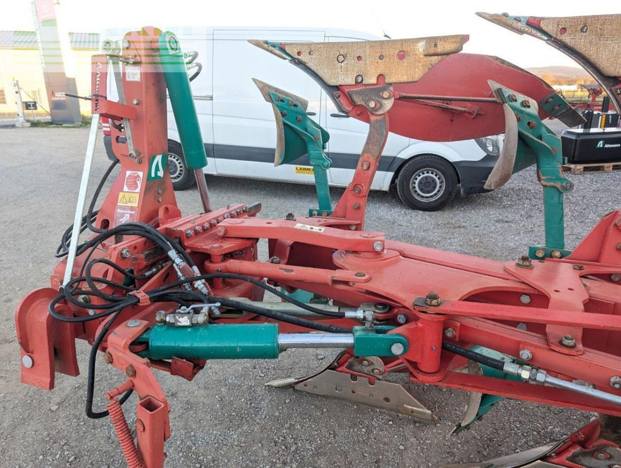 Kverneland lb100-300 5schar 28er körper - Plug: slika Kverneland lb100-300 5schar 28er körper - Plug Kverneland lb100-300 5schar 28er körper - Plug: slika Kverneland lb100-300 5schar 28er körper - Plug