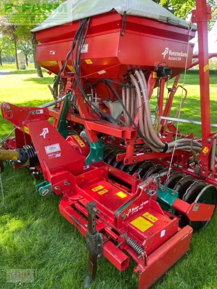 Kverneland ng-h 301 und da 3 meter - Kombajn i sijačica: slika Kverneland ng-h 301 und da 3 meter - Kombajn i sijačica Kverneland ng-h 301 und da 3 meter - Kombajn i sijačica: slika Kverneland ng-h 301 und da 3 meter - Kombajn i sijačica