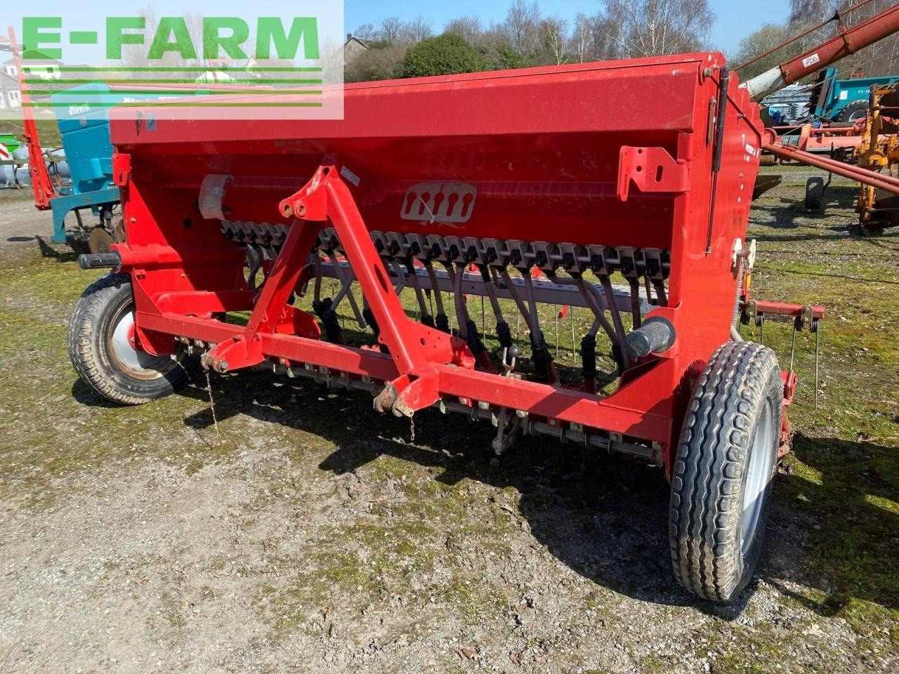 Kverneland semoir à grains m-drill kverneland - Precizna sijačica: slika Kverneland semoir à grains m-drill kverneland - Precizna sijačica Kverneland semoir à grains m-drill kverneland - Precizna sijačica: slika Kverneland semoir à grains m-drill kverneland - Precizna sijačica