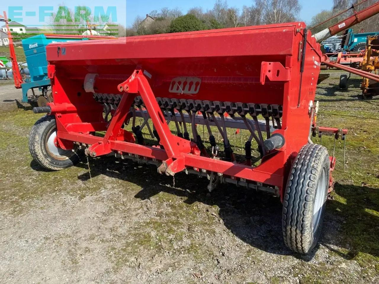 Kverneland semoir à grains m-drill kverneland - Precizna sijačica: slika Kverneland semoir à grains m-drill kverneland - Precizna sijačica Kverneland semoir à grains m-drill kverneland - Precizna sijačica: slika Kverneland semoir à grains m-drill kverneland - Precizna sijačica