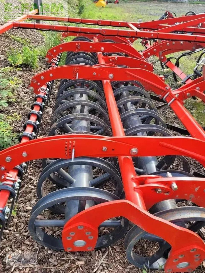 Kverneland turbo 4000f - Kultivator: slika Kverneland turbo 4000f - Kultivator Kverneland turbo 4000f - Kultivator: slika Kverneland turbo 4000f - Kultivator