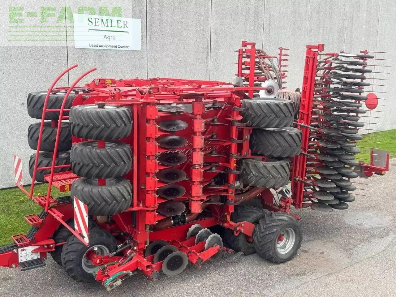 Kverneland u drill 600 - Kombajn i sijačica: slika Kverneland u drill 600 - Kombajn i sijačica Kverneland u drill 600 - Kombajn i sijačica: slika Kverneland u drill 600 - Kombajn i sijačica