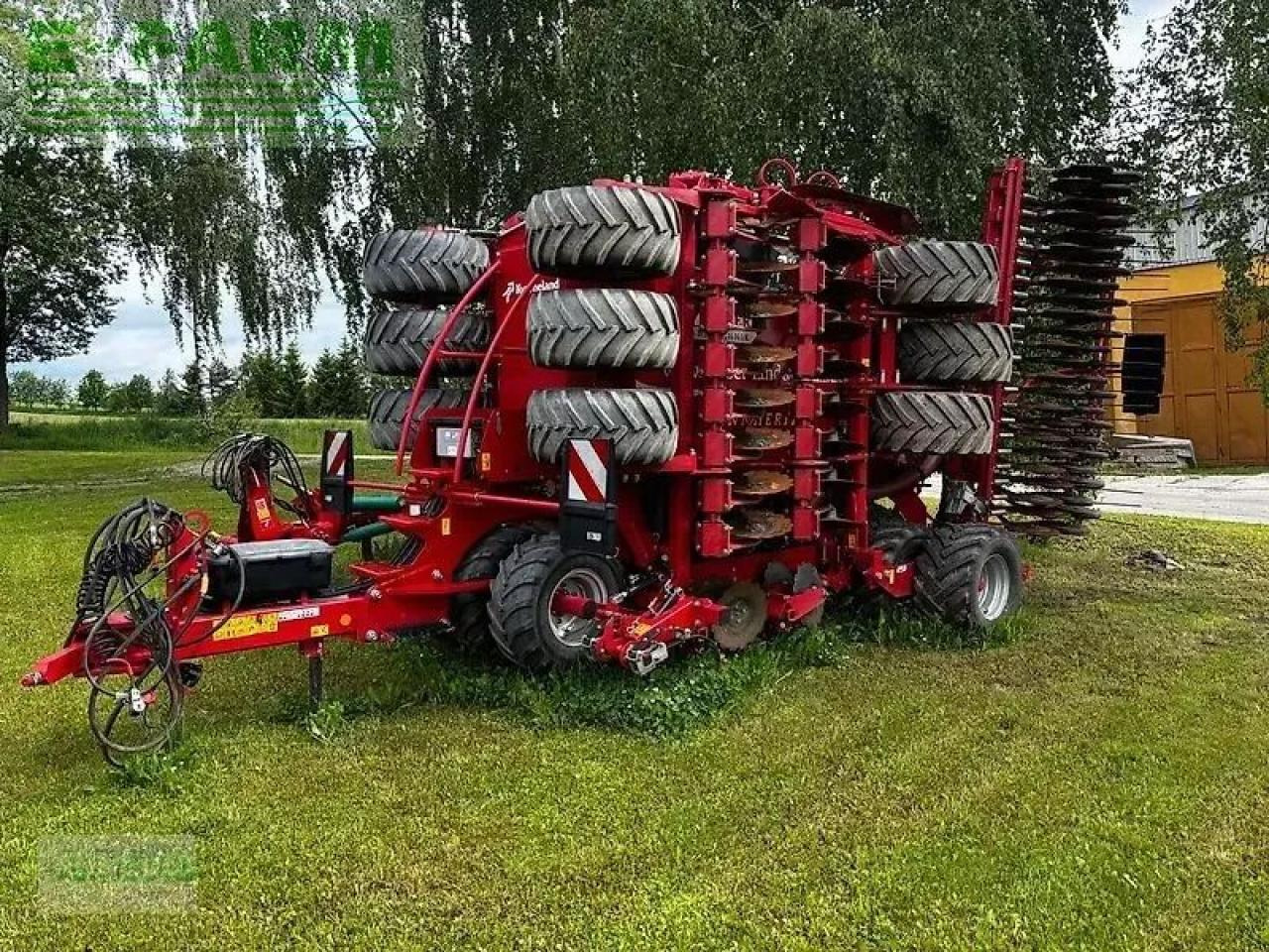 Kverneland u drill 6001 demomaschine - Kombajn i sijačica: slika Kverneland u drill 6001 demomaschine - Kombajn i sijačica Kverneland u drill 6001 demomaschine - Kombajn i sijačica: slika Kverneland u drill 6001 demomaschine - Kombajn i sijačica