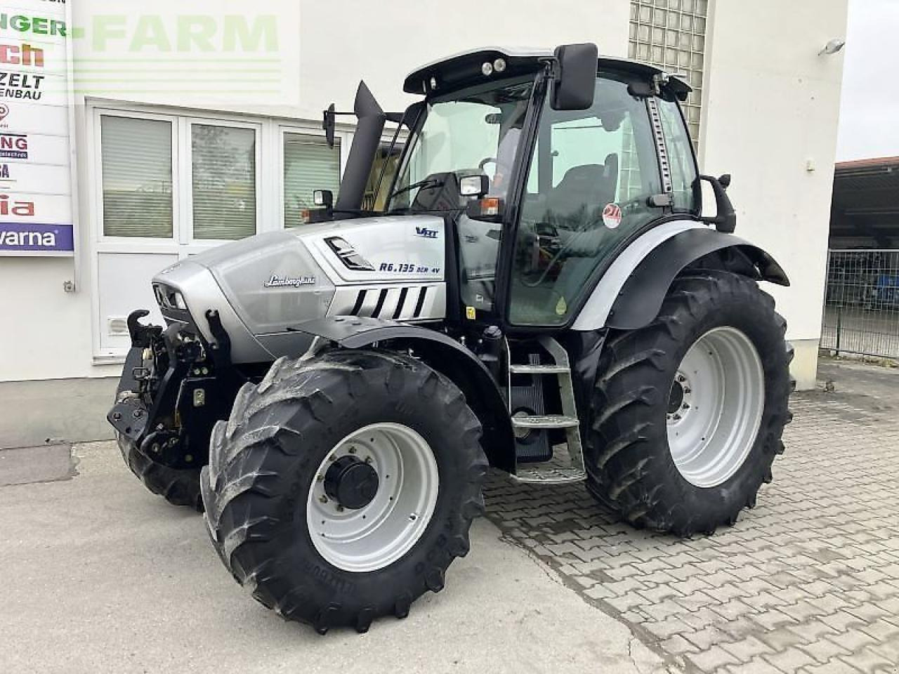 Lamborghini r 6.135 vrt #874 - Traktor: slika Lamborghini r 6.135 vrt #874 - Traktor Lamborghini r 6.135 vrt #874 - Traktor: slika Lamborghini r 6.135 vrt #874 - Traktor