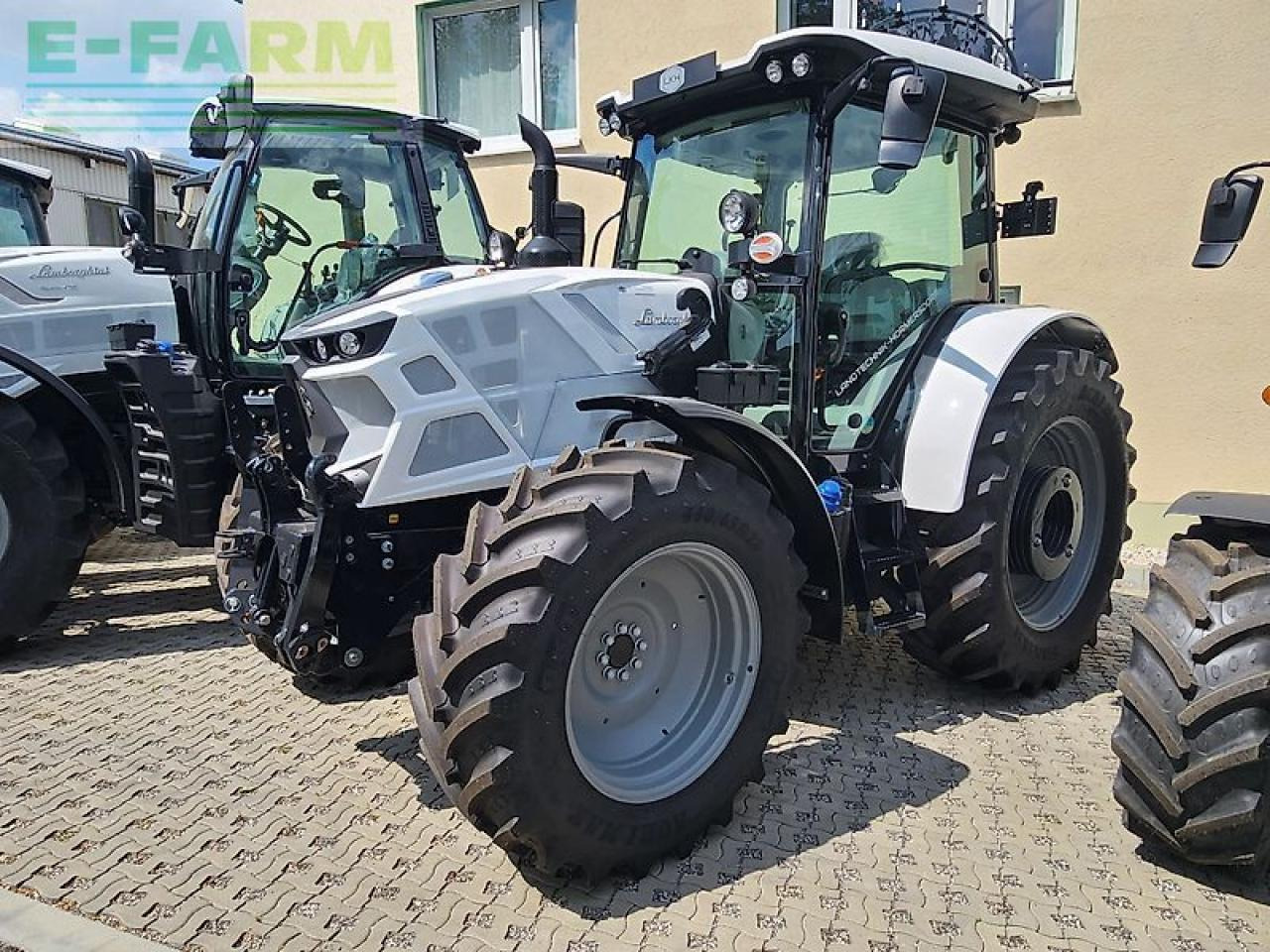 Lamborghini spark 125 - Traktor: slika Lamborghini spark 125 - Traktor Lamborghini spark 125 - Traktor: slika Lamborghini spark 125 - Traktor