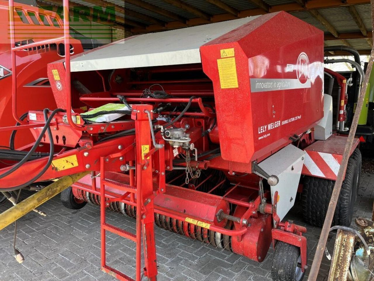 Lely welger double action da rp 235 profi - Kvadratna balirka: slika Lely welger double action da rp 235 profi - Kvadratna balirka Lely welger double action da rp 235 profi - Kvadratna balirka: slika Lely welger double action da rp 235 profi - Kvadratna balirka