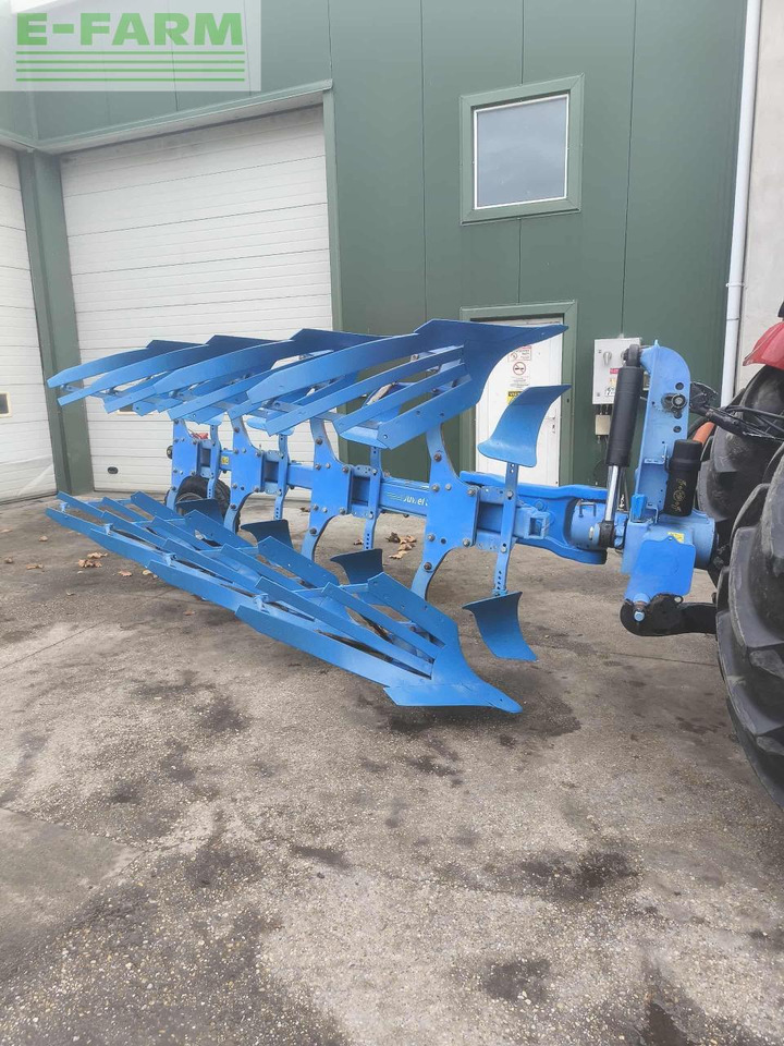 Lemken JUWEL 8M 4 - Plug: slika Lemken JUWEL 8M 4 - Plug Lemken JUWEL 8M 4 - Plug: slika Lemken JUWEL 8M 4 - Plug