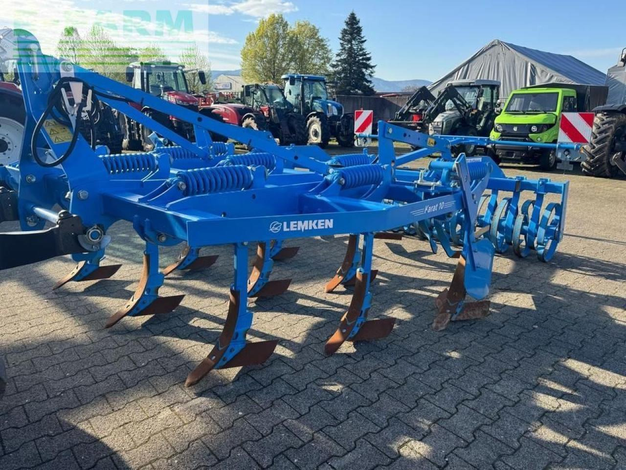 Lemken Karat 10/300 U - Kultivator: slika Lemken Karat 10/300 U - Kultivator Lemken Karat 10/300 U - Kultivator: slika Lemken Karat 10/300 U - Kultivator