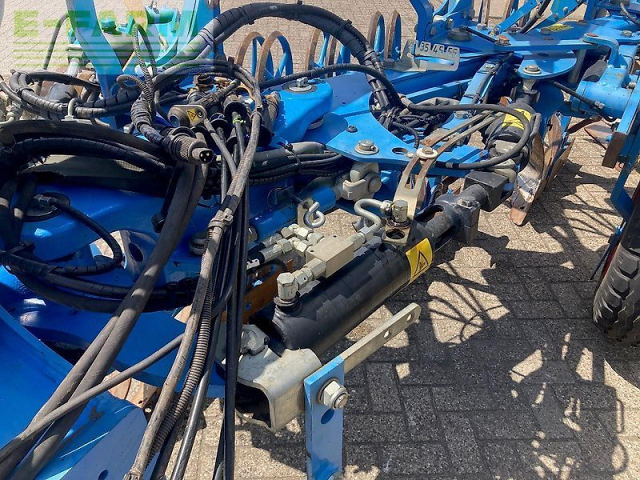 Lemken juwel 7 v 4 n 100 met flexpack - Plug: slika Lemken juwel 7 v 4 n 100 met flexpack - Plug Lemken juwel 7 v 4 n 100 met flexpack - Plug: slika Lemken juwel 7 v 4 n 100 met flexpack - Plug
