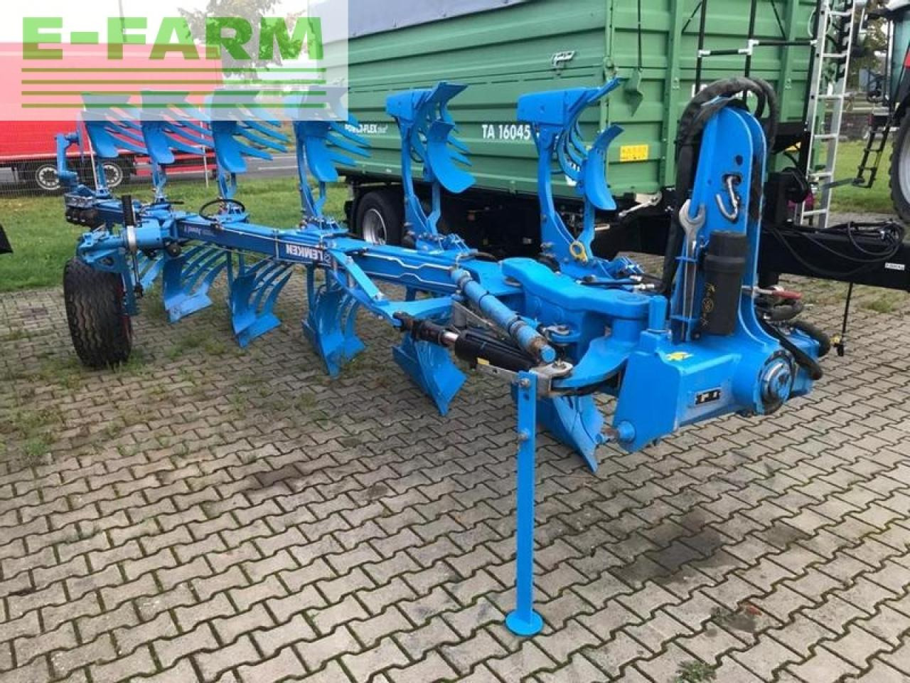 Lemken juwel 8m - Plug: slika Lemken juwel 8m - Plug Lemken juwel 8m - Plug: slika Lemken juwel 8m - Plug