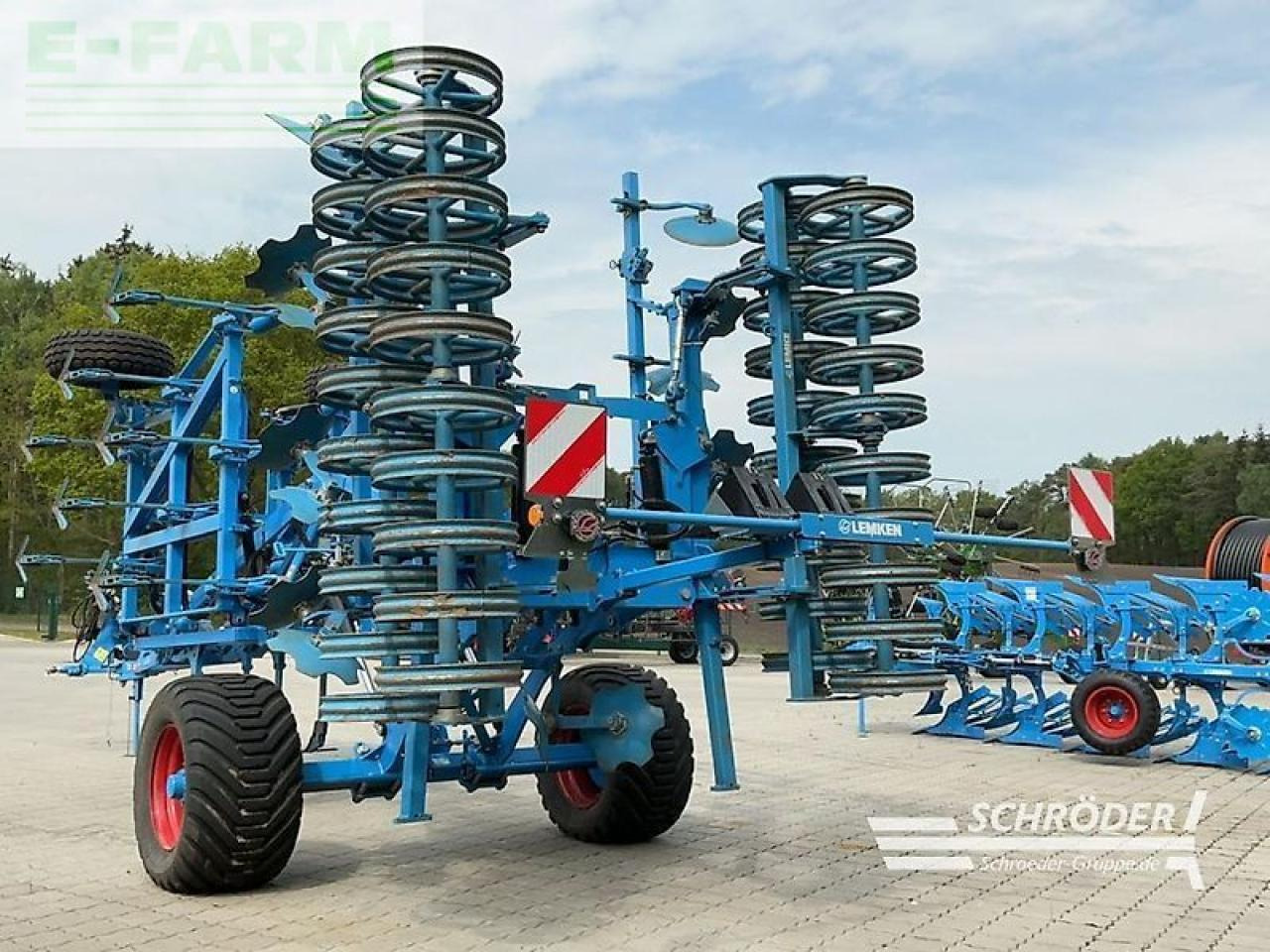Lemken karat 9/500 kua + satz gänsefußschare - Kultivator: slika Lemken karat 9/500 kua + satz gänsefußschare - Kultivator Lemken karat 9/500 kua + satz gänsefußschare - Kultivator: slika Lemken karat 9/500 kua + satz gänsefußschare - Kultivator
