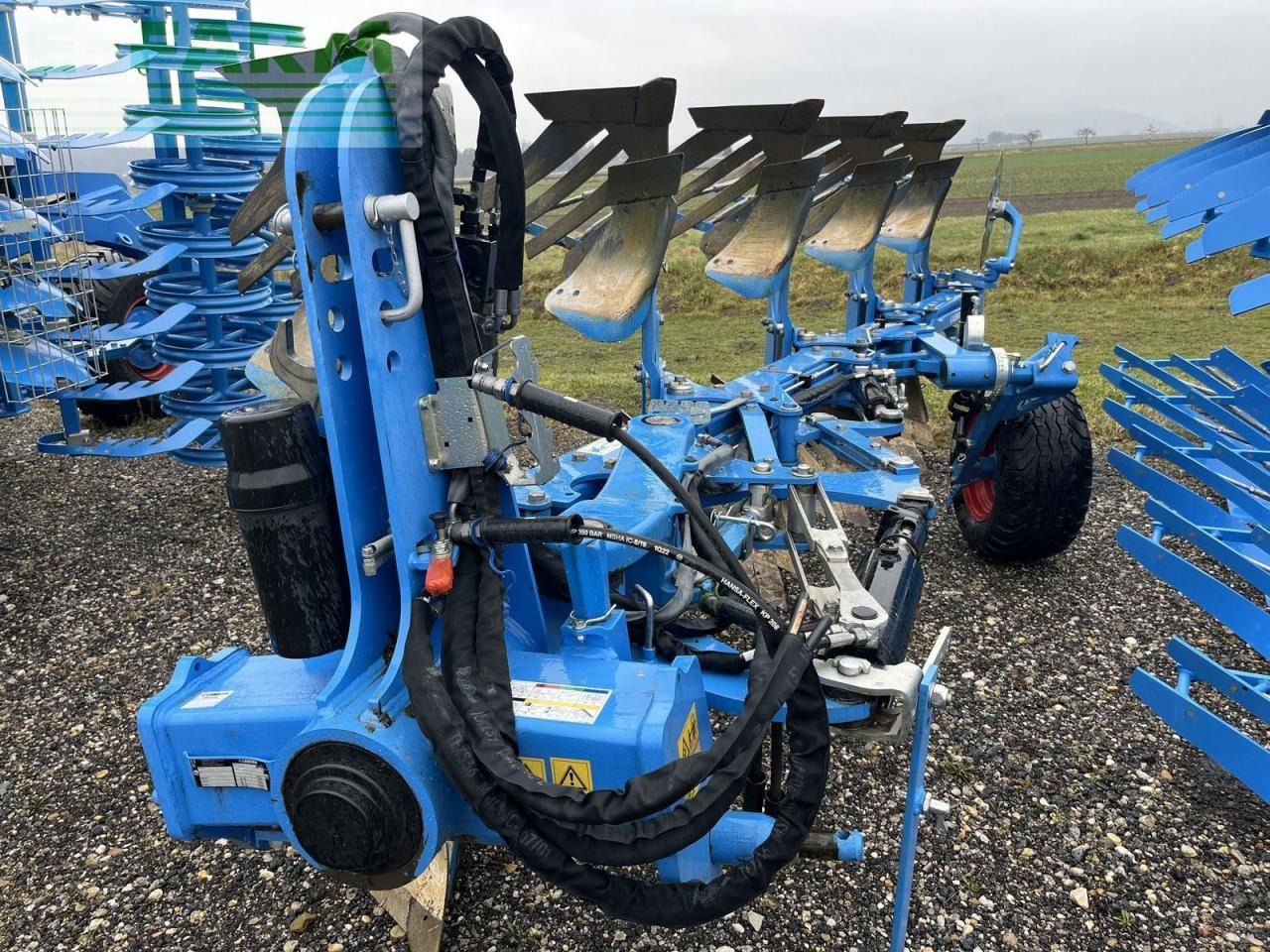 Lemken lemken juwel 8 m v 5 n 100 - Plug: slika Lemken lemken juwel 8 m v 5 n 100 - Plug Lemken lemken juwel 8 m v 5 n 100 - Plug: slika Lemken lemken juwel 8 m v 5 n 100 - Plug