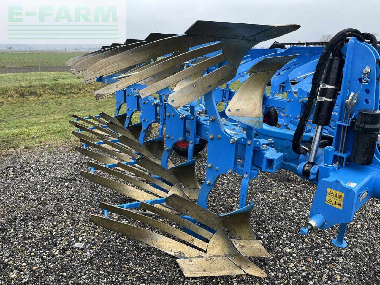 Lemken lemken juwel 8 m v 5 n 100 - Plug: slika Lemken lemken juwel 8 m v 5 n 100 - Plug Lemken lemken juwel 8 m v 5 n 100 - Plug: slika Lemken lemken juwel 8 m v 5 n 100 - Plug