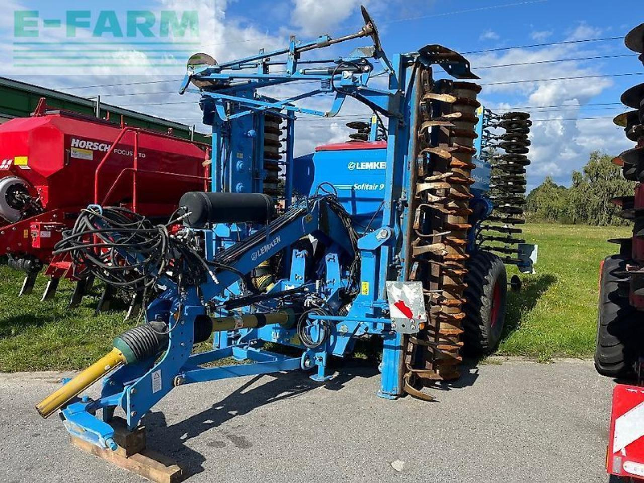 Lemken solitair 9/600 ka-ds + zirkon 10/600 - Sijačica: slika Lemken solitair 9/600 ka-ds + zirkon 10/600 - Sijačica Lemken solitair 9/600 ka-ds + zirkon 10/600 - Sijačica: slika Lemken solitair 9/600 ka-ds + zirkon 10/600 - Sijačica