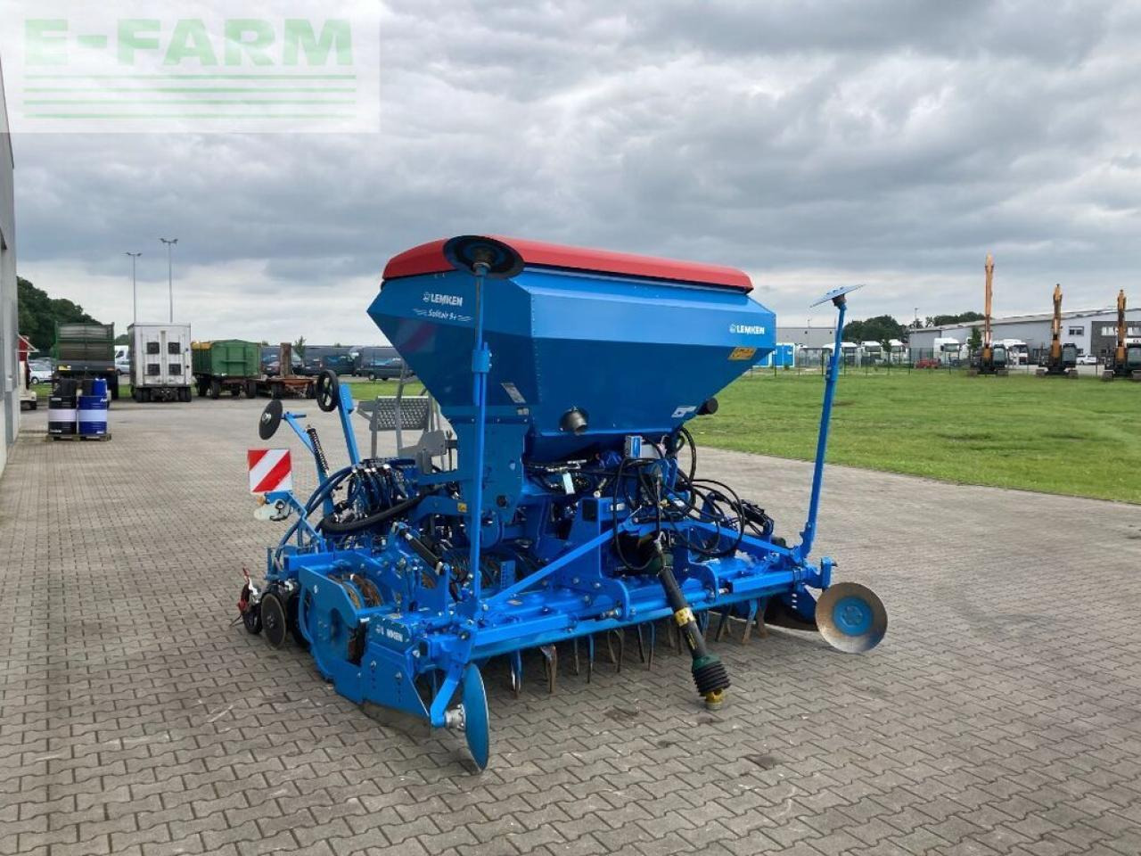 Lemken solitair 9+ / zirkon 12/300 - Sijačica: slika Lemken solitair 9+ / zirkon 12/300 - Sijačica Lemken solitair 9+ / zirkon 12/300 - Sijačica: slika Lemken solitair 9+ / zirkon 12/300 - Sijačica