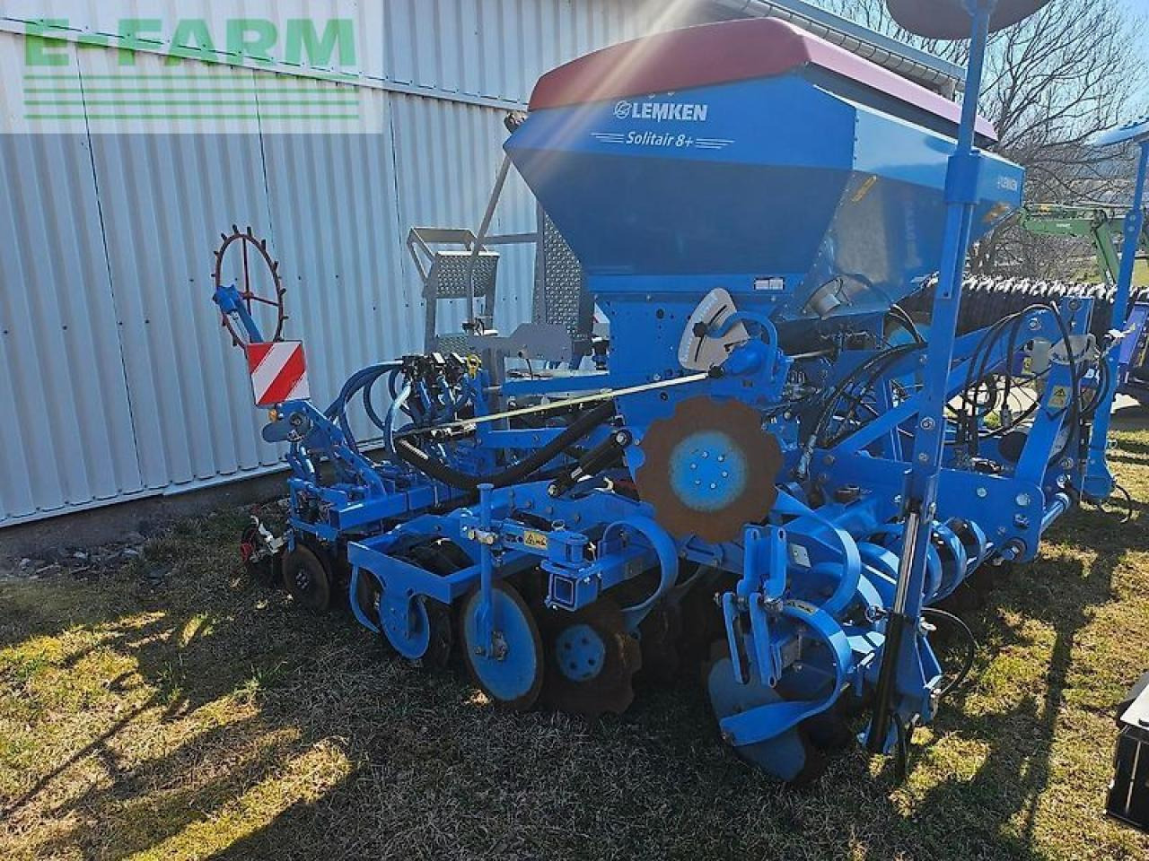Lemken solitär 8+ / 300 - Sijačica: slika Lemken solitär 8+ / 300 - Sijačica Lemken solitär 8+ / 300 - Sijačica: slika Lemken solitär 8+ / 300 - Sijačica