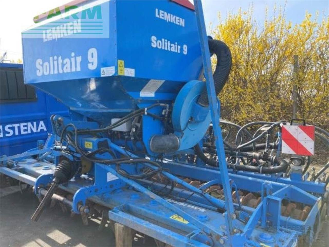 Lemken solitare 9/400 - Kombajn i sijačica: slika Lemken solitare 9/400 - Kombajn i sijačica Lemken solitare 9/400 - Kombajn i sijačica: slika Lemken solitare 9/400 - Kombajn i sijačica