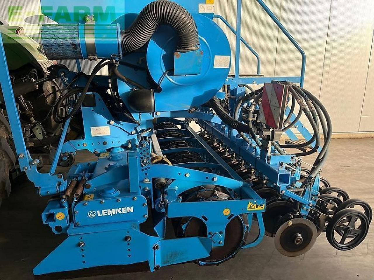 Lemken zirkon 12 / saphir 7 - Sijačica: slika Lemken zirkon 12 / saphir 7 - Sijačica Lemken zirkon 12 / saphir 7 - Sijačica: slika Lemken zirkon 12 / saphir 7 - Sijačica