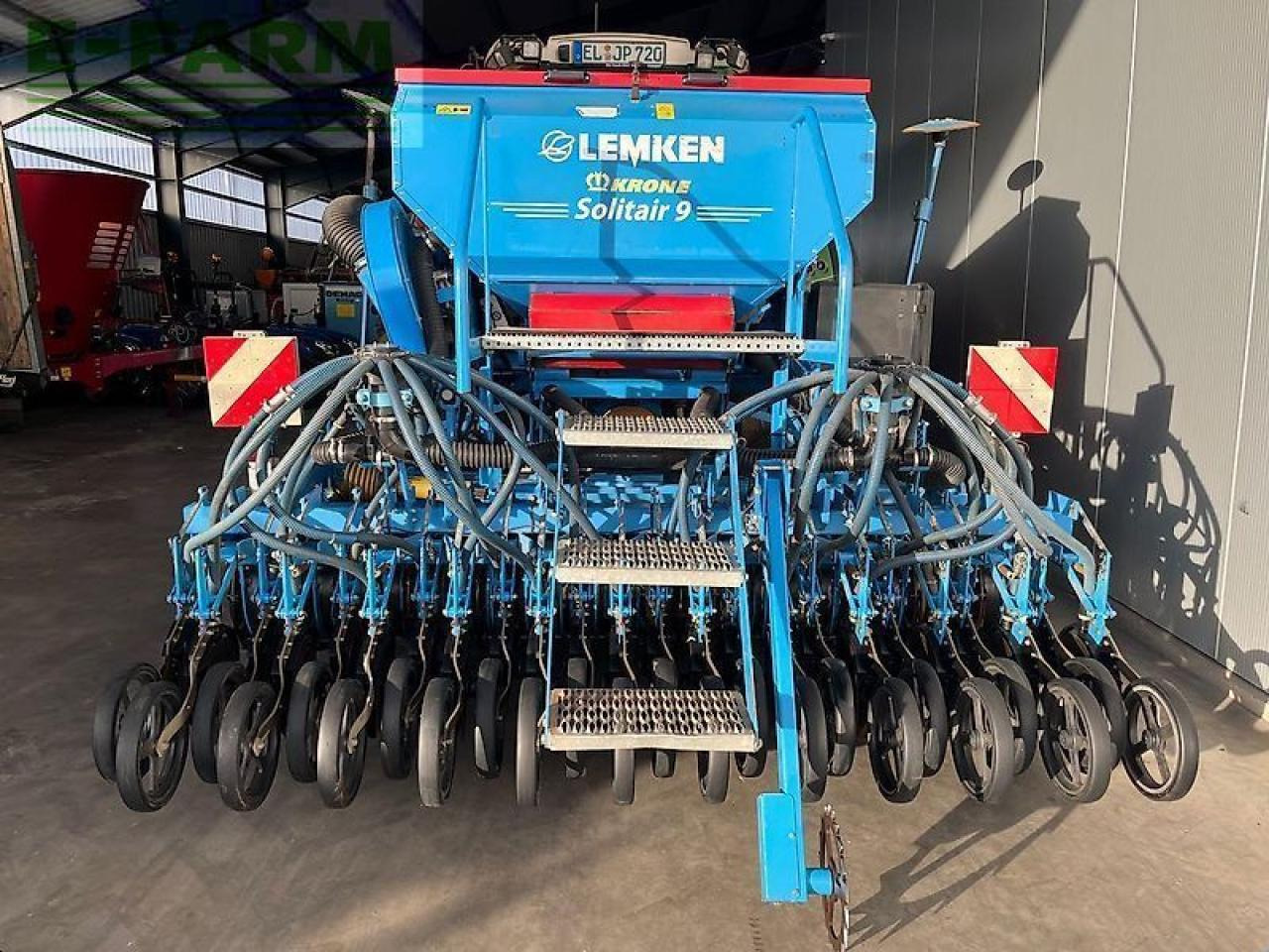 Lemken zirkon 12 / saphir 7 - Sijačica: slika Lemken zirkon 12 / saphir 7 - Sijačica Lemken zirkon 12 / saphir 7 - Sijačica: slika Lemken zirkon 12 / saphir 7 - Sijačica